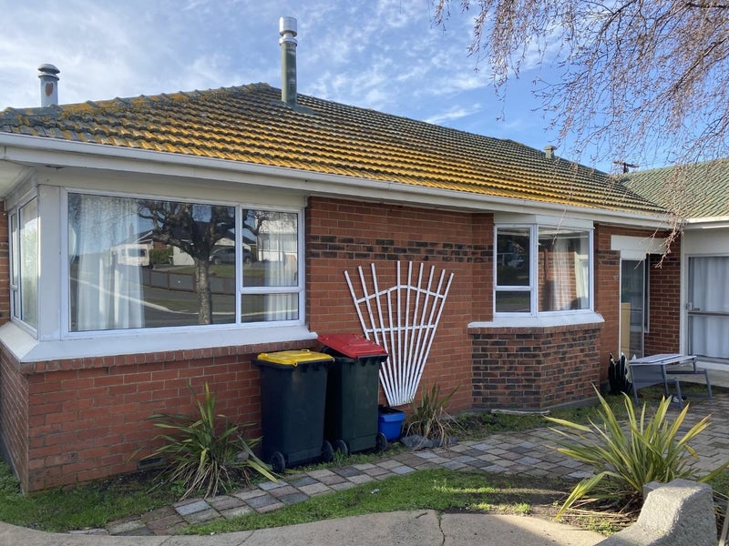 137 Riselaw Road, Calton Hill, Dunedin - Carousel 1