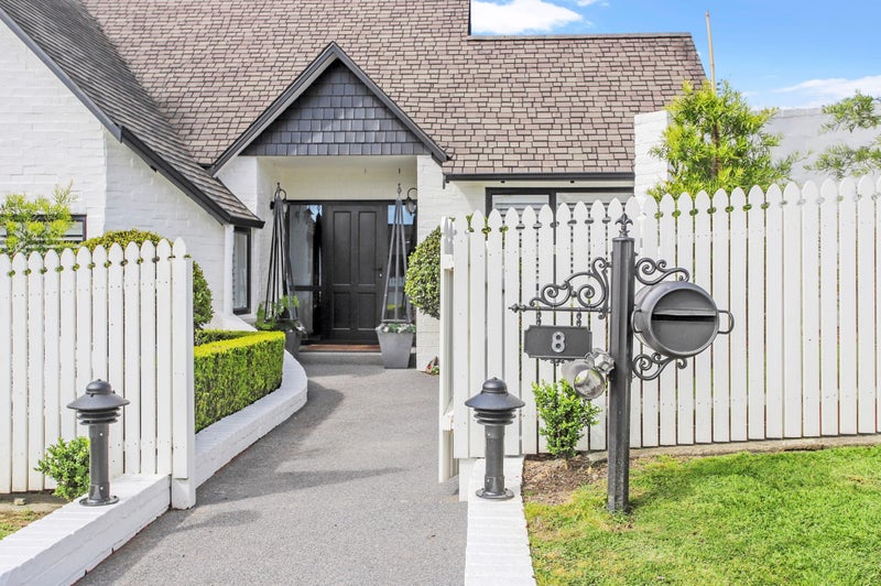 8 Byblos Place, The Gardens, Auckland - Carousel 1