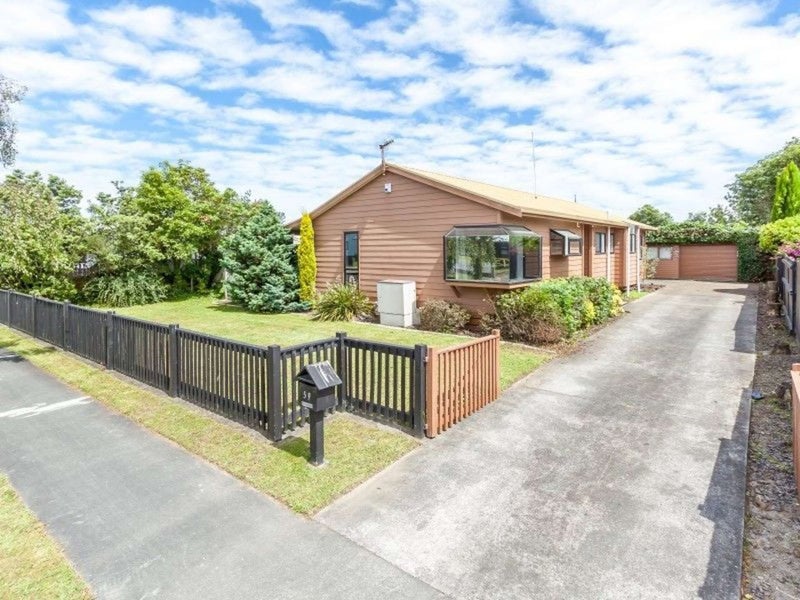 59 Benmore Avenue, Cloverlea, Palmerston North - Carousel 1