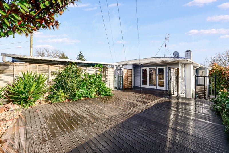 98 Storey Avenue, Forest Lake, Hamilton - Carousel 2