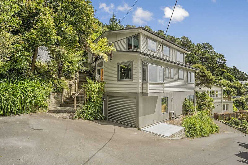 53 Rona Street, Eastbourne, Lower Hutt - Carousel 1