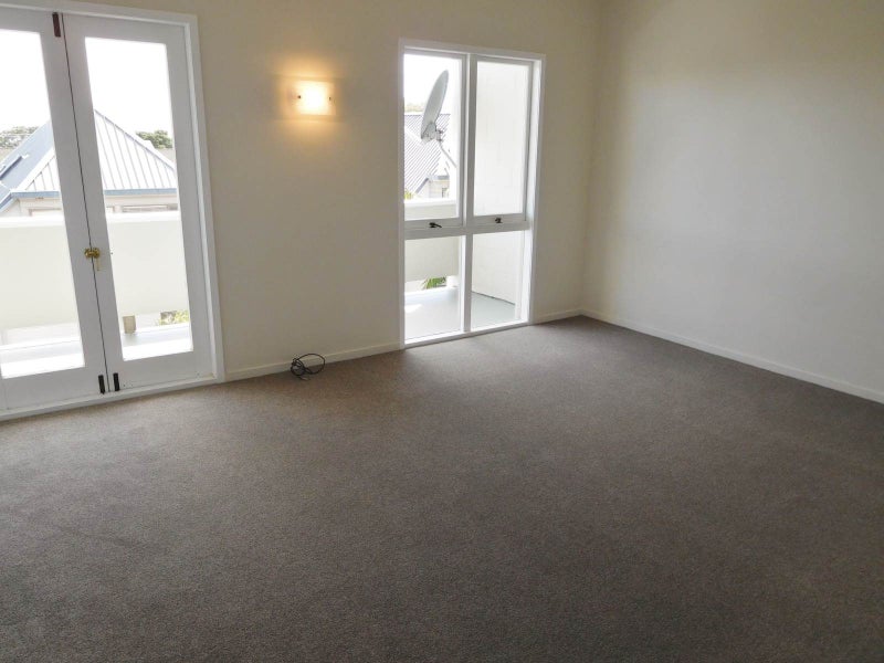 4/40 Kitchener Road, Milford, Auckland - Carousel 15