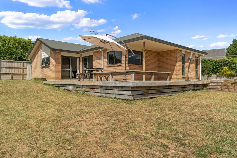 32 Cranbrook Place, Rototuna North, Hamilton - Carousel 1