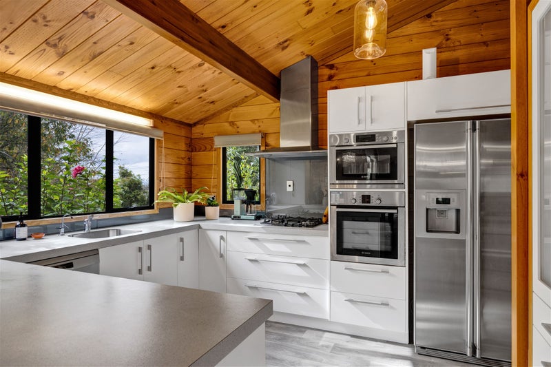 76 Govett Avenue, Frankleigh Park, New Plymouth - Carousel 2