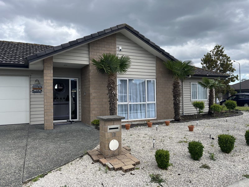 28 Arranmore Drive, Flat Bush, Auckland - Carousel 2