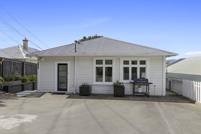 167 Sutherland Road, Lyall Bay, Wellington - Carousel 2