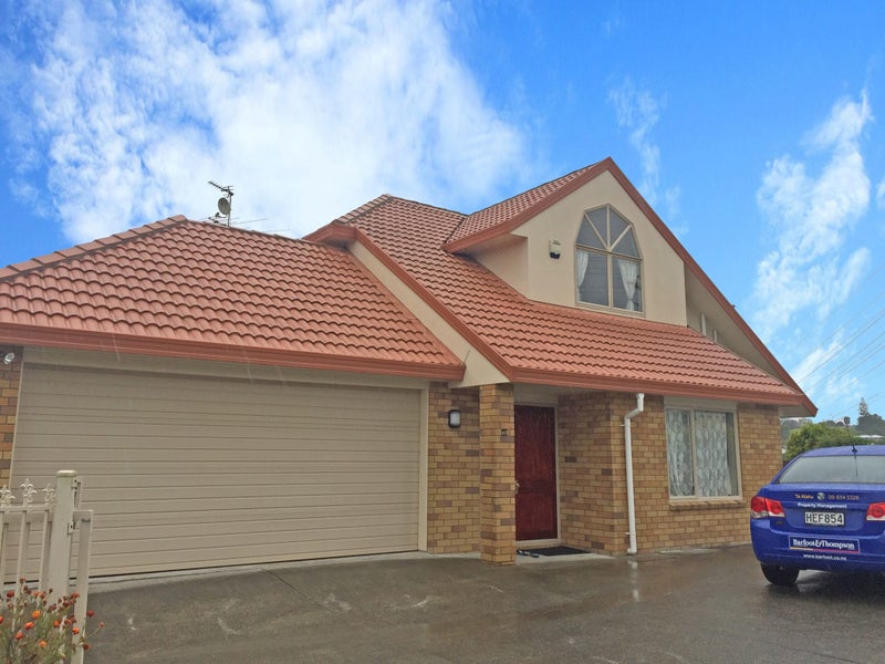 40 Awaroa Road, Sunnyvale, Auckland - Carousel 1