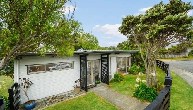 174 Orangi Kaupapa Road, Northland, Wellington - Carousel 1