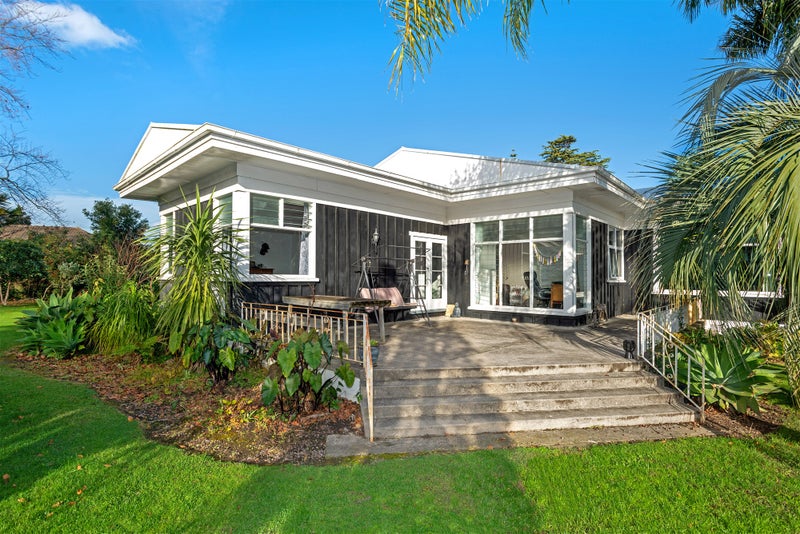 76 Oak Street, Mangapapa, Gisborne - Carousel 1