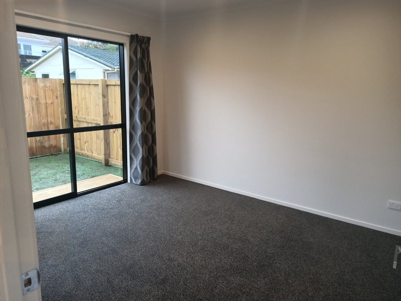 4/14 Steele Road, Forest Lake, Hamilton - Carousel 22