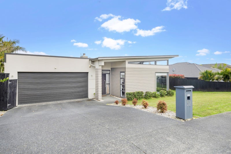 52 Intrepid Crescent, Beachlands, Auckland - Carousel 2