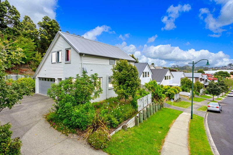 15A Nimstedt Avenue, Oteha, Auckland - Carousel 1