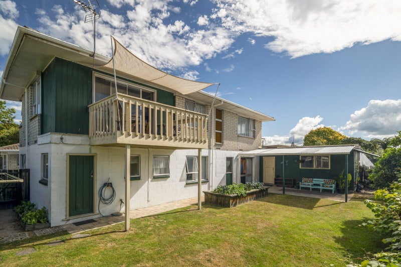 24 Mckee Avenue, Fenton Park, Rotorua - Carousel 1
