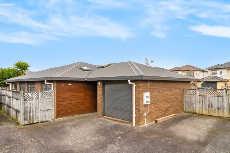 5 Morewood Lane, Favona, Auckland - Carousel 1