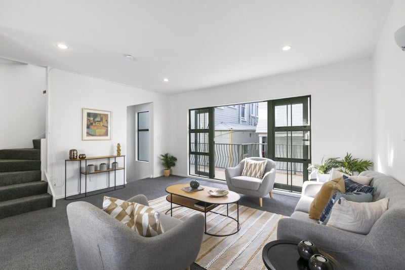 6/142 Ghuznee Street, Te Aro, Wellington - Carousel 2
