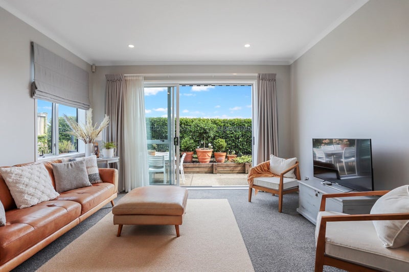 16 Ara Kakara Avenue, Huapai, Kumeu - Carousel 1