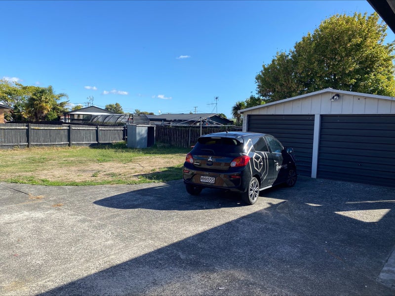 211 Sandwich Road, St Andrews, Hamilton - Carousel 11