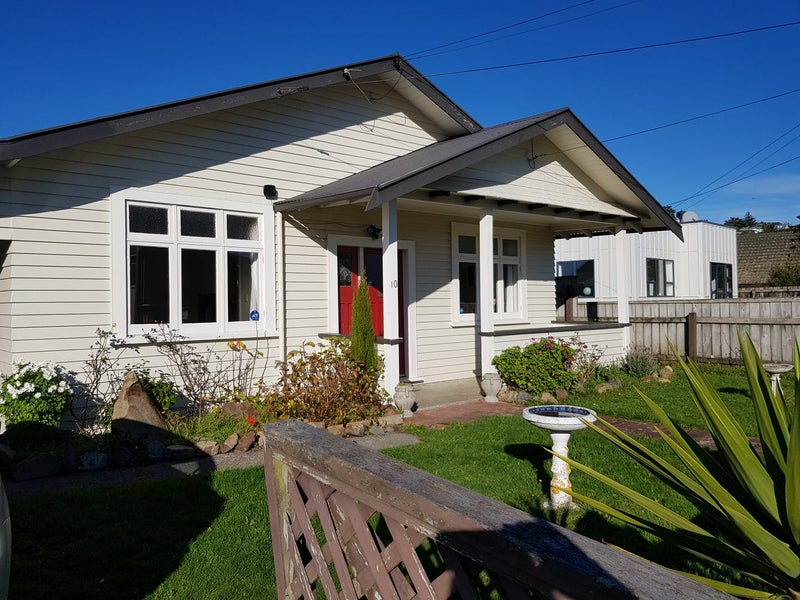 10 Retter Street, Paparangi, Wellington - Carousel 1