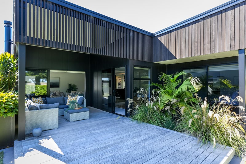 25 Kotare Drive, Waiwhakaiho, New Plymouth - Carousel 1