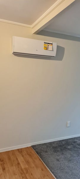 11 Topliss Drive, Northcross, Auckland - Carousel 16