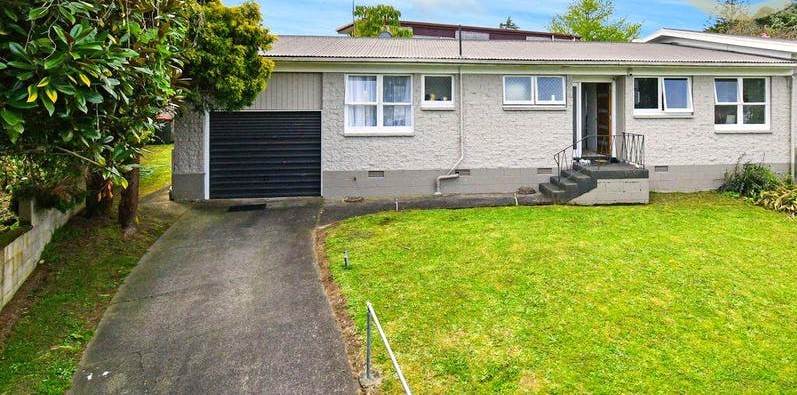 2/46 Scenic Drive, Hillpark, Auckland - Carousel 1