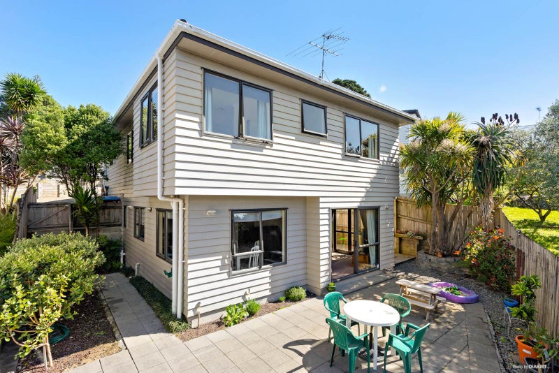 65B Caronia Crescent, Lynfield, Auckland - Carousel 1