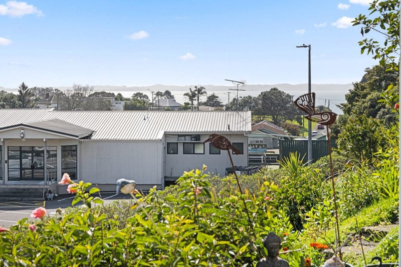 6/54 Sale Street, Howick, Auckland - Carousel 1