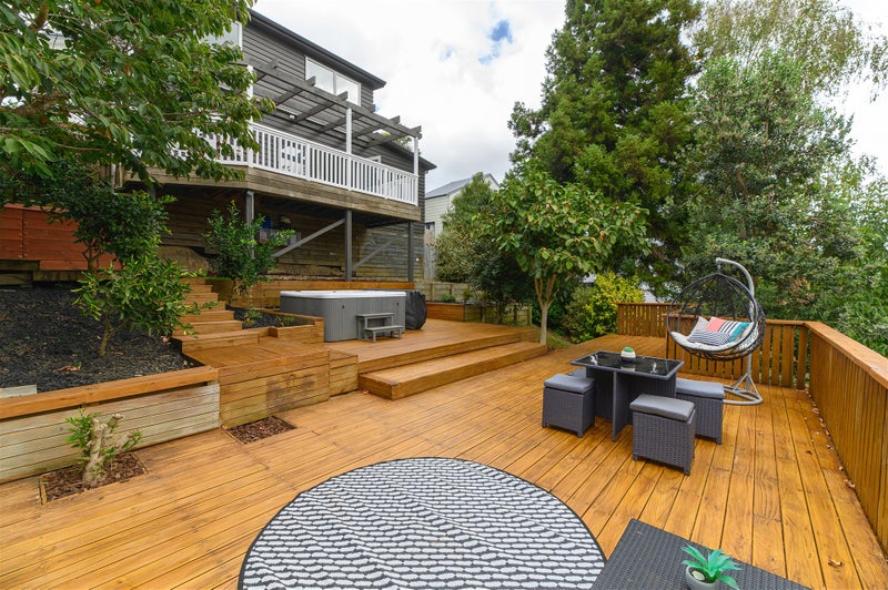 28B Tamahere Drive, Glenfield, Auckland - Carousel 1