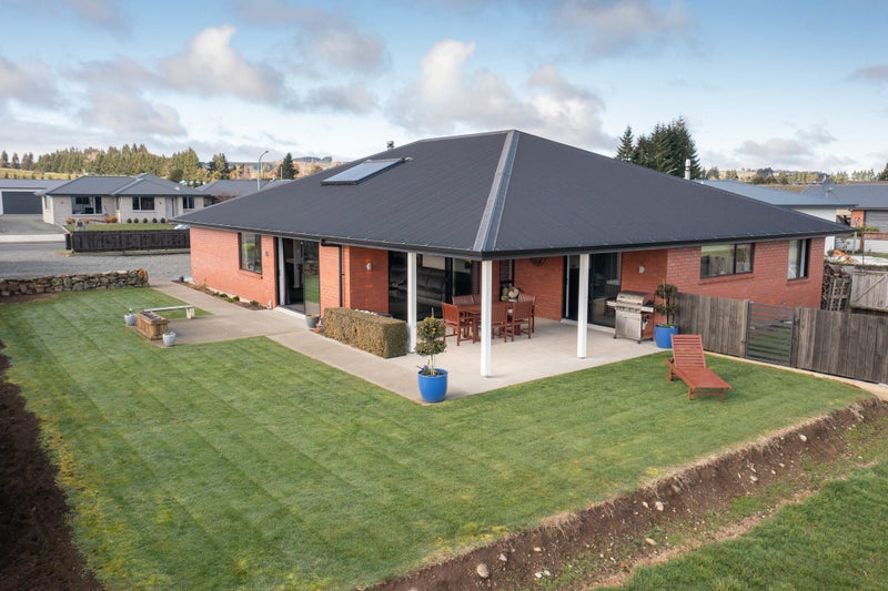 48 Orbell Crescent, Te Anau, Te Anau - Carousel 1