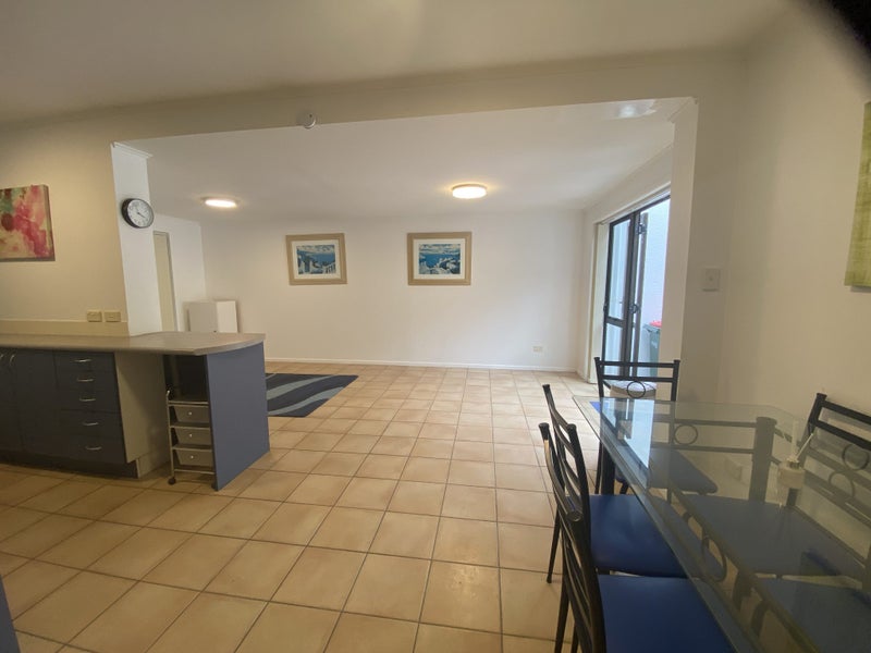 1/846 Beach Road, Torbay, Auckland - Carousel 2