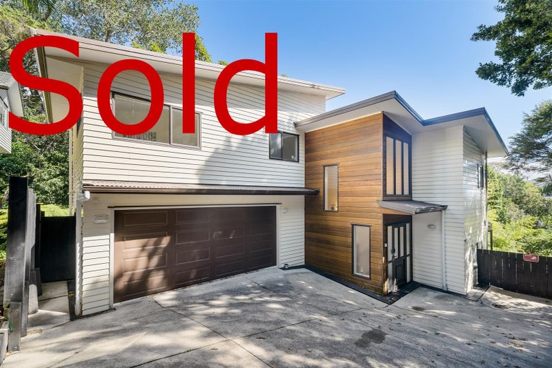 9C Christina Avenue, Te Atatu South, Auckland - Carousel 1