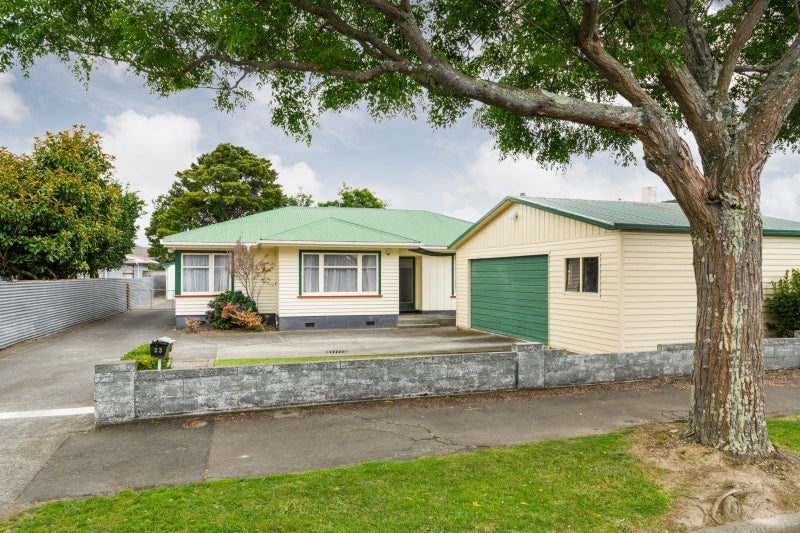 23 Limbrick Street, Terrace End, Palmerston North - Carousel 1