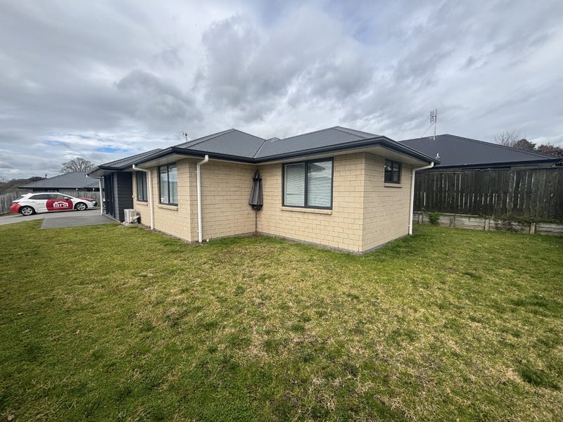 2/19 Goldsmith Street, Leamington, Cambridge - Carousel 17