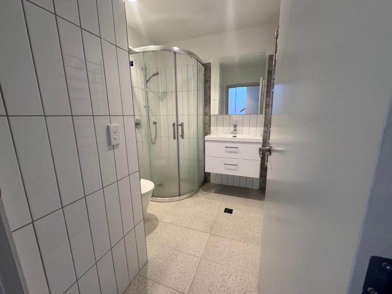 7/70A Barrack Road, Mount Wellington, Auckland - Carousel 15