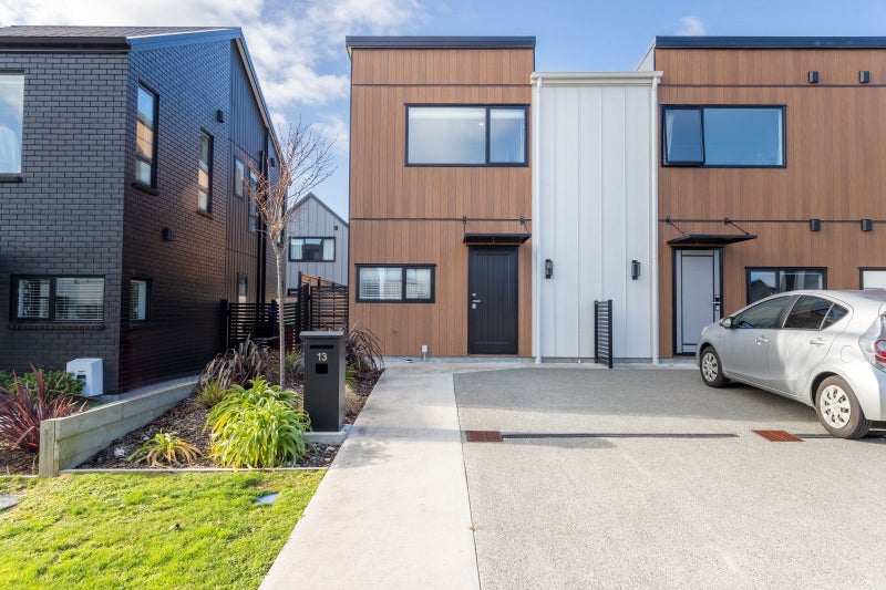 13 Betty Boyes Street, Wallaceville, Upper Hutt - Carousel 13