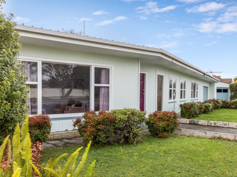 23 Georges Drive, Napier South, Napier - Carousel 2
