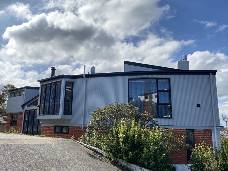 70 Hawthorn Avenue, Mornington, Dunedin - Carousel 1