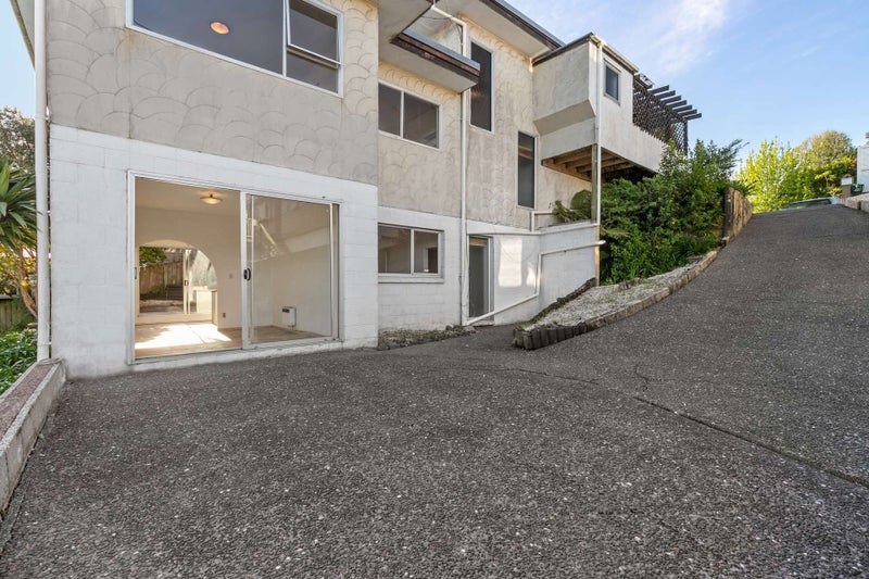 216 Glamorgan Drive, Northcross, Auckland - Carousel 7
