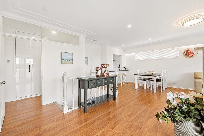 14 Lewis Road, Pakuranga, Auckland - Carousel 2