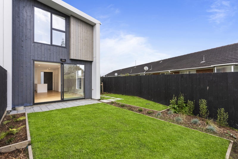 10/82 East Coast Road, Milford, Auckland - Carousel 1