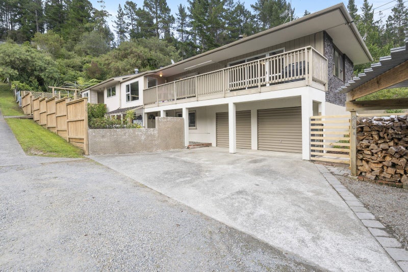 210A Plateau Road, Te Marua, Upper Hutt - Carousel 1