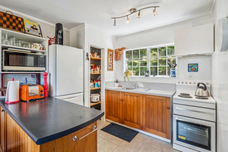 19A Percy Dyett Drive, Karori, Wellington - Carousel 2