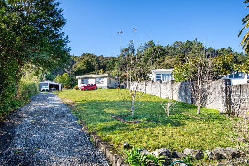 25 Kennedy Grove, Stokes Valley, Lower Hutt - Carousel 1