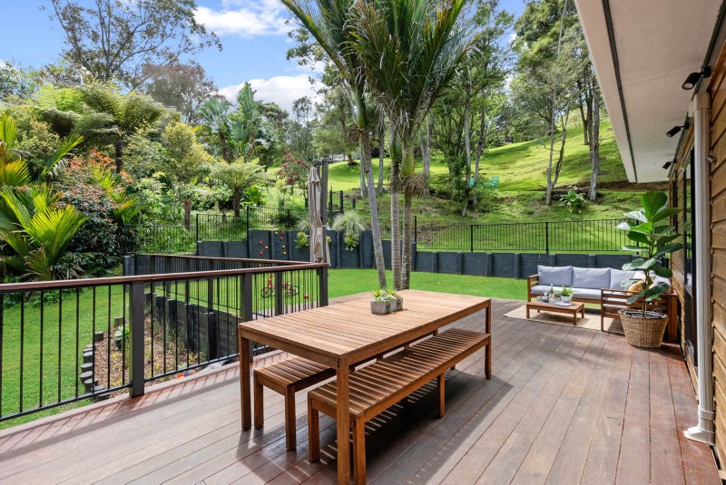 24 Hiwihau Place, Glenfield, Auckland - Carousel 2
