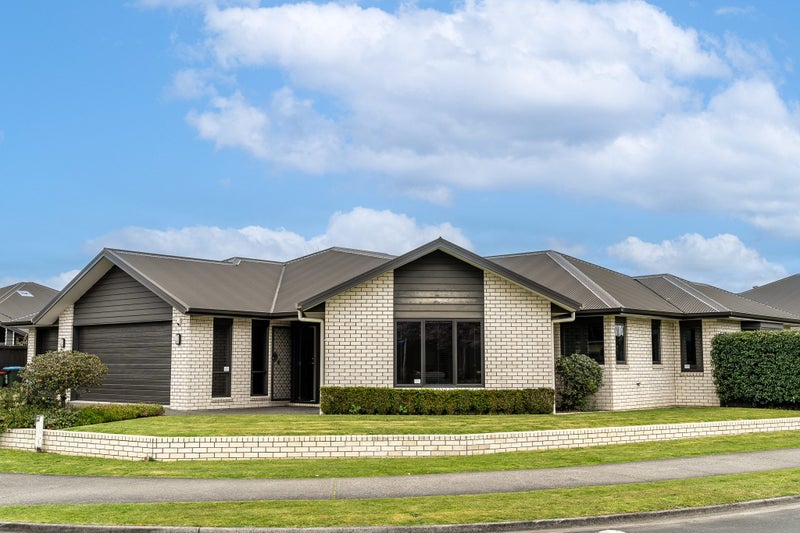 2 Mosslea Court, Rototuna North, Hamilton - Carousel 1