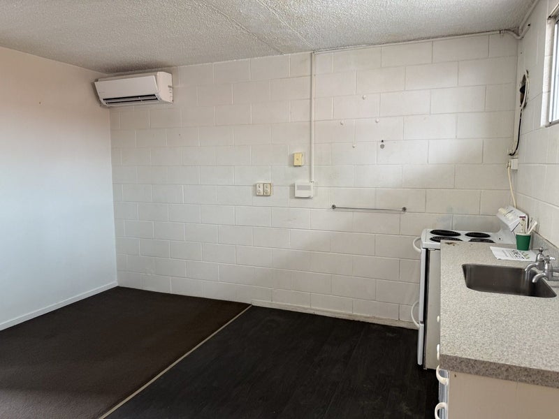 18 Abbotsford Street, Whitiora, Hamilton - Carousel 2