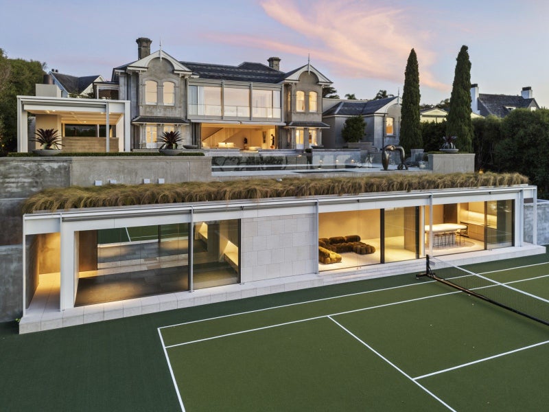 27 Marine Parade, Herne Bay, Auckland - Carousel 1