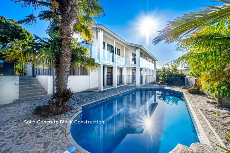 24 Half Moon Rise, Half Moon Bay, Auckland - Carousel 2