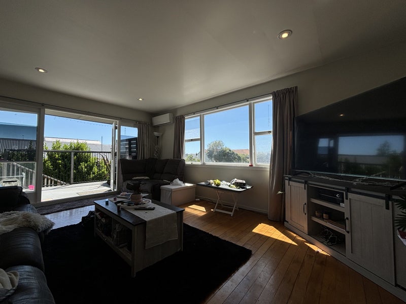 1/89 Sherborne Street, St Albans, Christchurch - Carousel 2