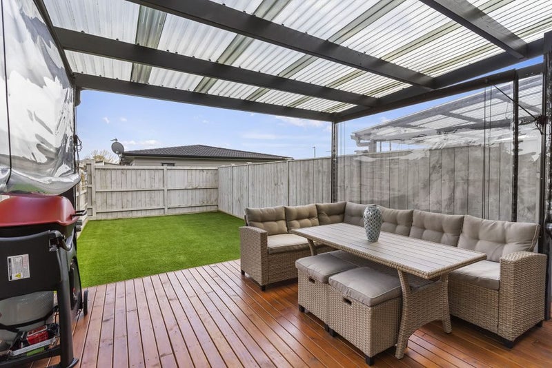 41 Pepene Avenue, Takanini, Auckland - Carousel 1